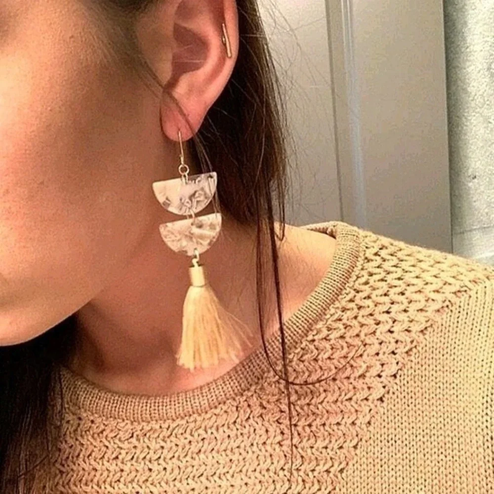 Boho Tassel Dangle Earrings Neutral Beige Acrylic Resin Statement Festival 💖